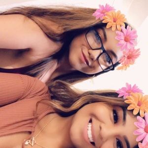 Meet your Posher, Yaneli